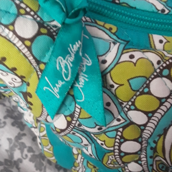 Vera Bradley Bag - Picture 4 of 6